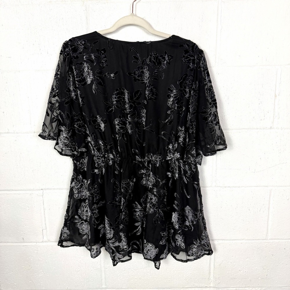 Torrid Top Black Velvet Burnout Sheer Lined Whimsigoth Dark Fairy Romantic SZ 2X - Picture 8 of 13